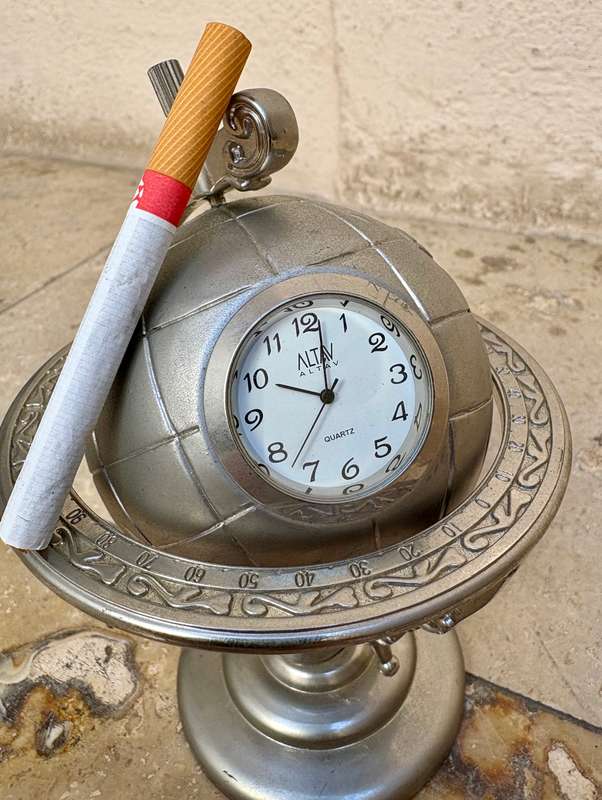Desk top globe clock by ALTAV