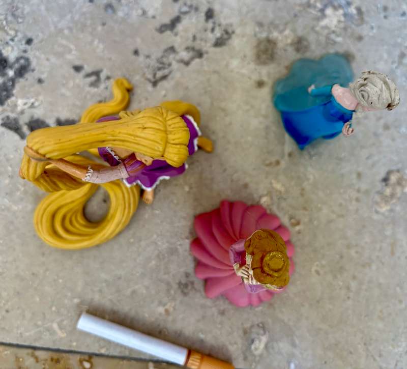 Bully land Disney pvc figure lot of 3