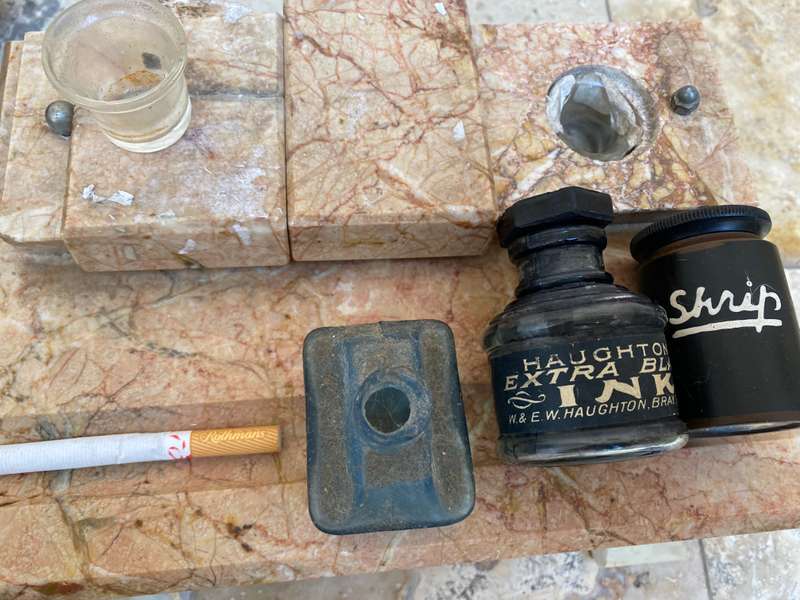 Vintage marble double inkwell ink with old ink bottles in case