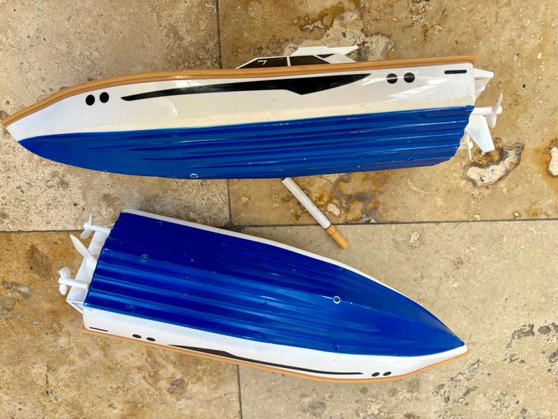 Maisto remote control motor yacht  boat pair , twin screw , no remote , sold as spares