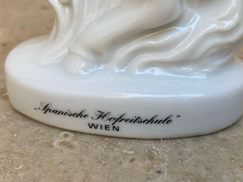 Vintage Wien-Hofreitschule Spanish Riding School Vienna Porcelain Horse Stallion Figurine