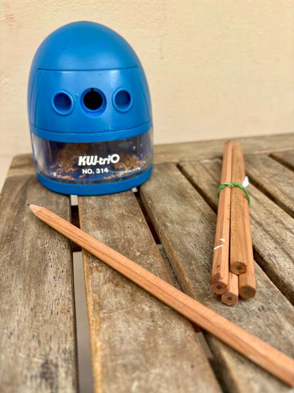 KW-triO 314 Desk Robot Pencil Sharpener with pencils made in Taiwan