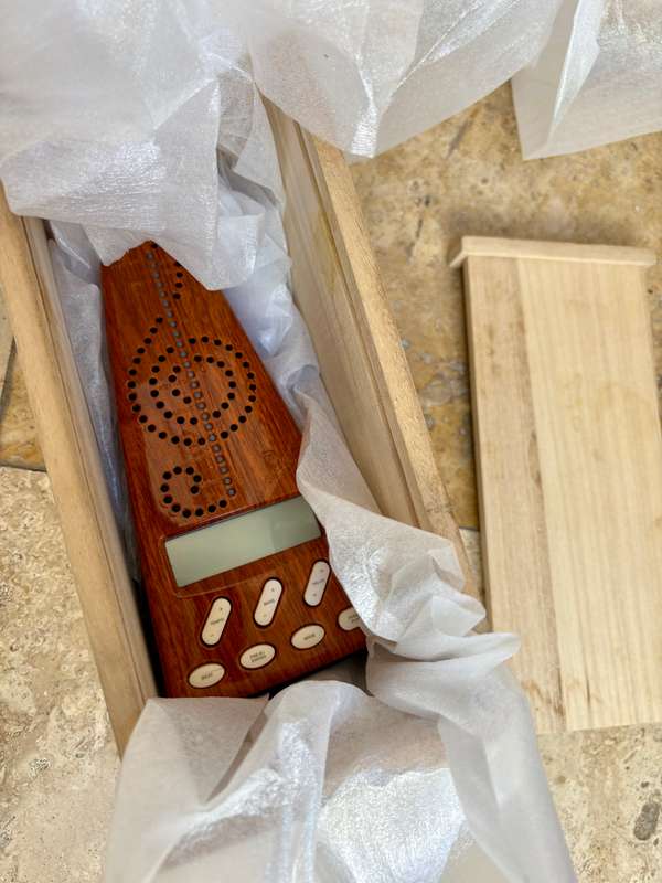 Cherub WMT-220 Intelligent Metro-Tuner Metronome electronic metronome,  piano,, guitar, drum etc..