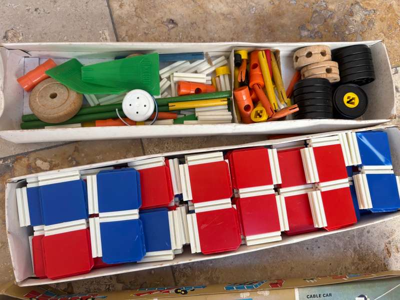 Vintage Tupperware toys Build-O-Fun building set 1967