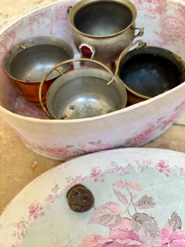 Vintage copper and brass cauldron potjie pot lot of 4 small