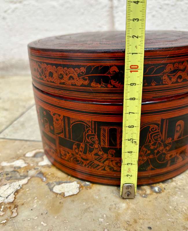 Antique Lacquer Betel Nut Box Burmese box Burma with bowl