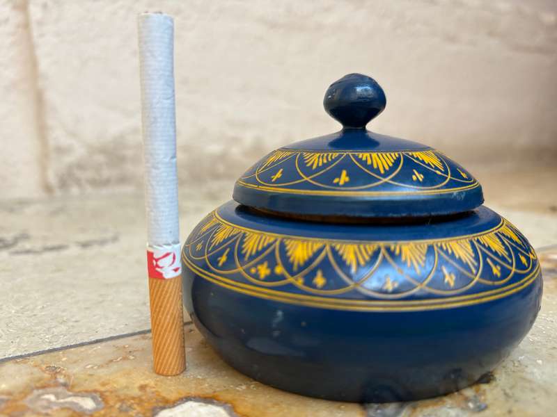 Vintage retro wooden lidded oriental trinket box 1960