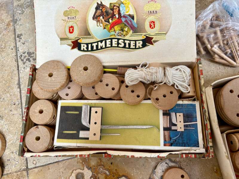 Vintage Matador wood building set 712 from 1970s