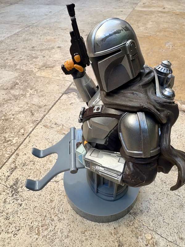 The mandalorian controller phone holder cable guy Star Wars