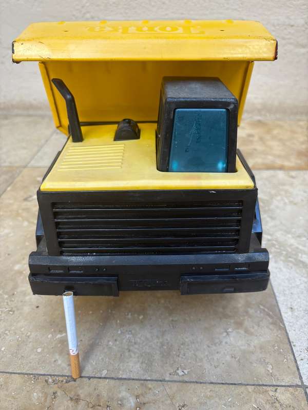 Tonka dump truck pressed steel hasbro 2012 42 cm