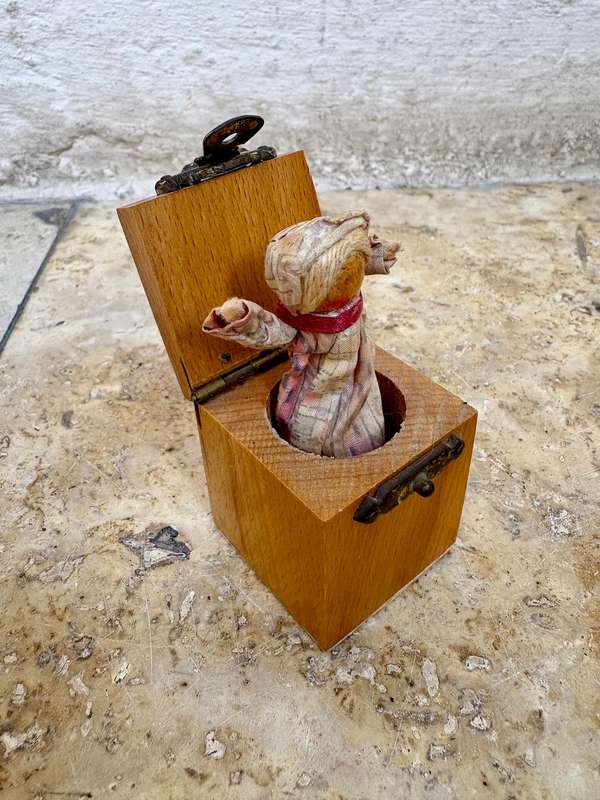 Vintage Anne Fuller Designs Little Bo Peep Pop-Up Doll Wooden Box
