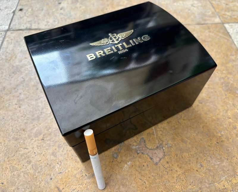 Breitling Bakelite black watch box