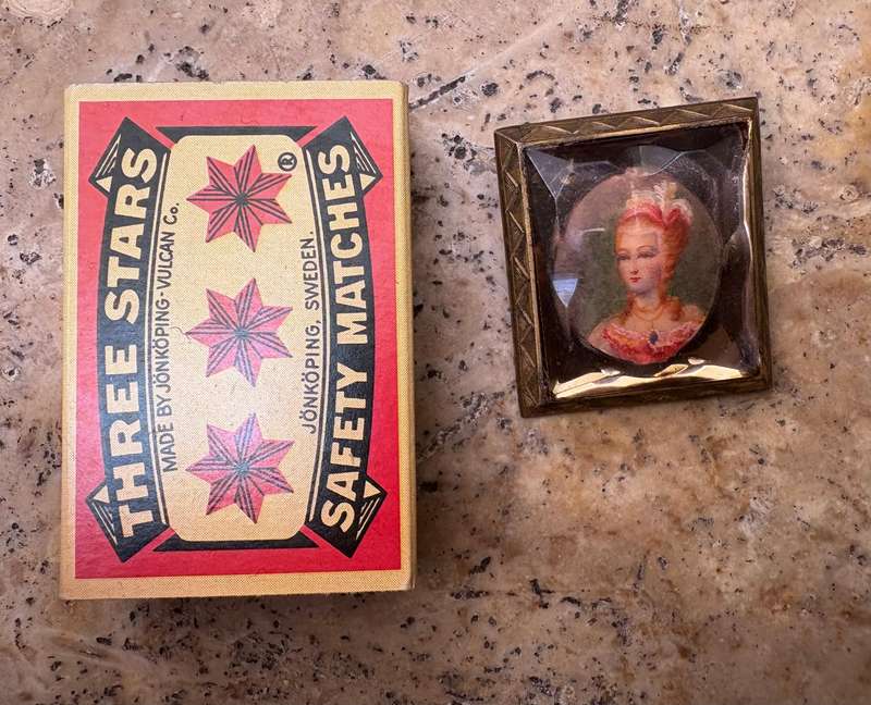 Antique hand painted brooch 18th century style