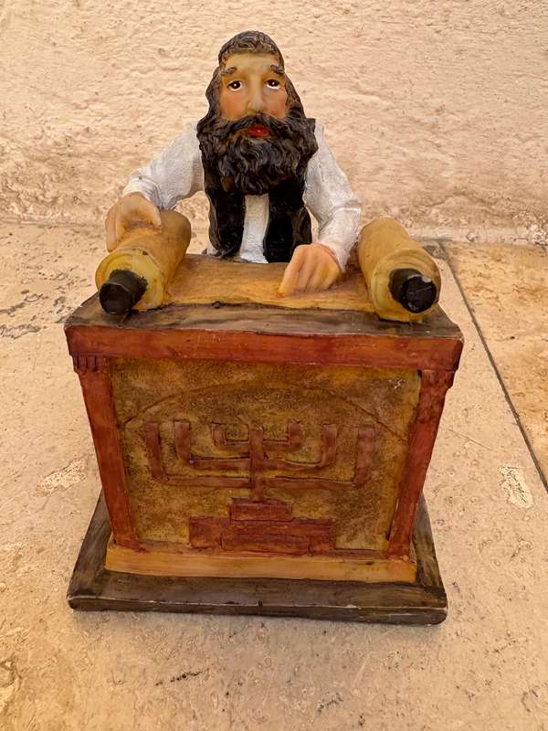 Vintage David Kaplan chalk ware statue , Rabbi studying the Torah 1970