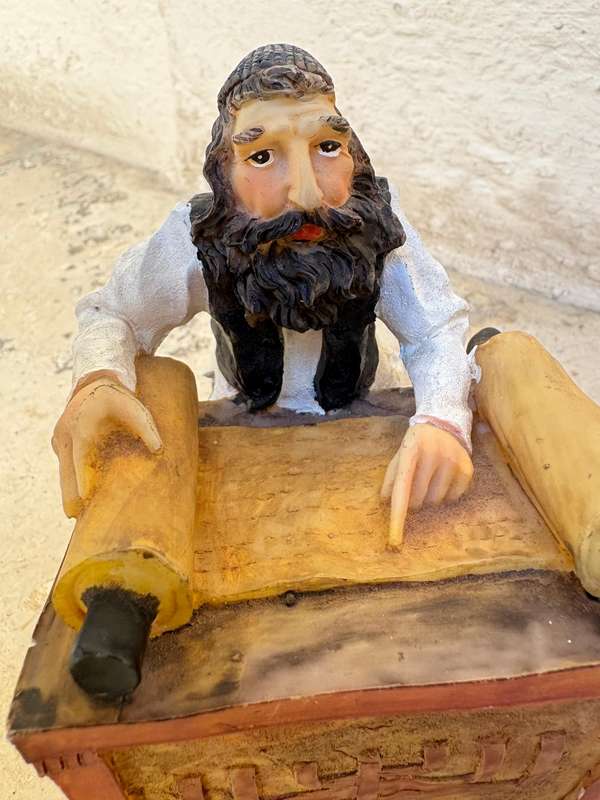 Vintage David Kaplan chalk ware statue , Rabbi studying the Torah 1970