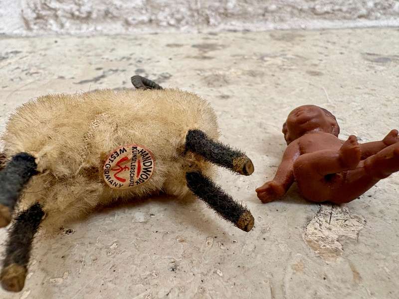 Vintage Wagner Kunstlerschutz Handwork Flocked West Germany Ram Sheep with pvc baby figure nativity