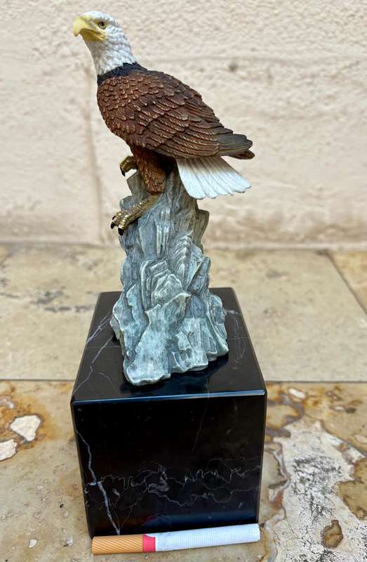 Bald eagle sculpture on marble base crystal cathedral Eagles club 2004 10 inch , 25 cm