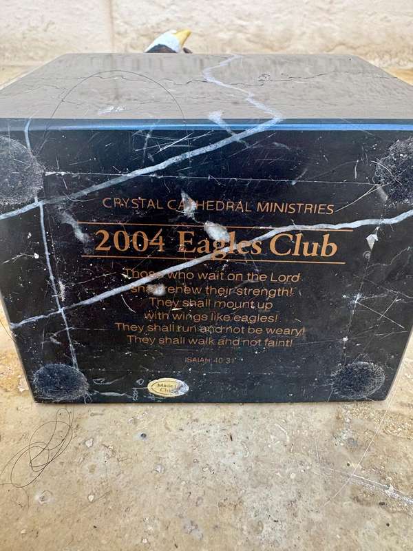Bald eagle sculpture on marble base crystal cathedral Eagles club 2004 10 inch , 25 cm