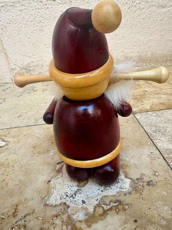 Richard Glässer / erzgebirge sitting Santa wooden figure