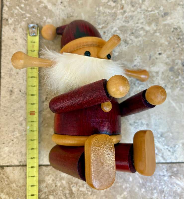 Richard Glässer / erzgebirge sitting Santa wooden figure