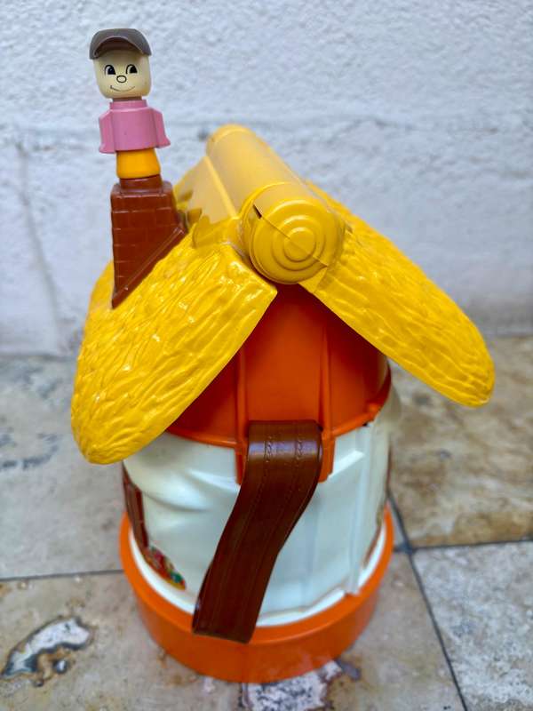 Vintage 1977 Matchbox Play Boot Shoe House Live N Learn TOY + figures furniture play set