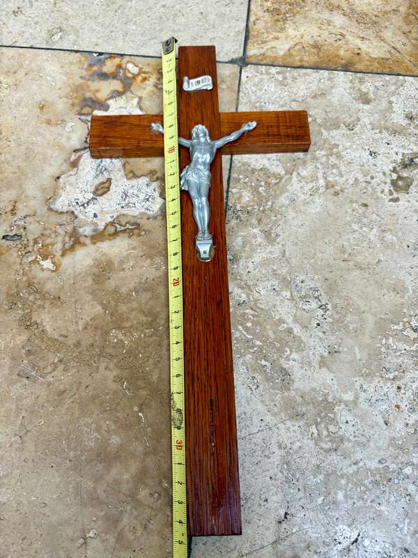 Vintage oak crucifix 35 cm wall mount
