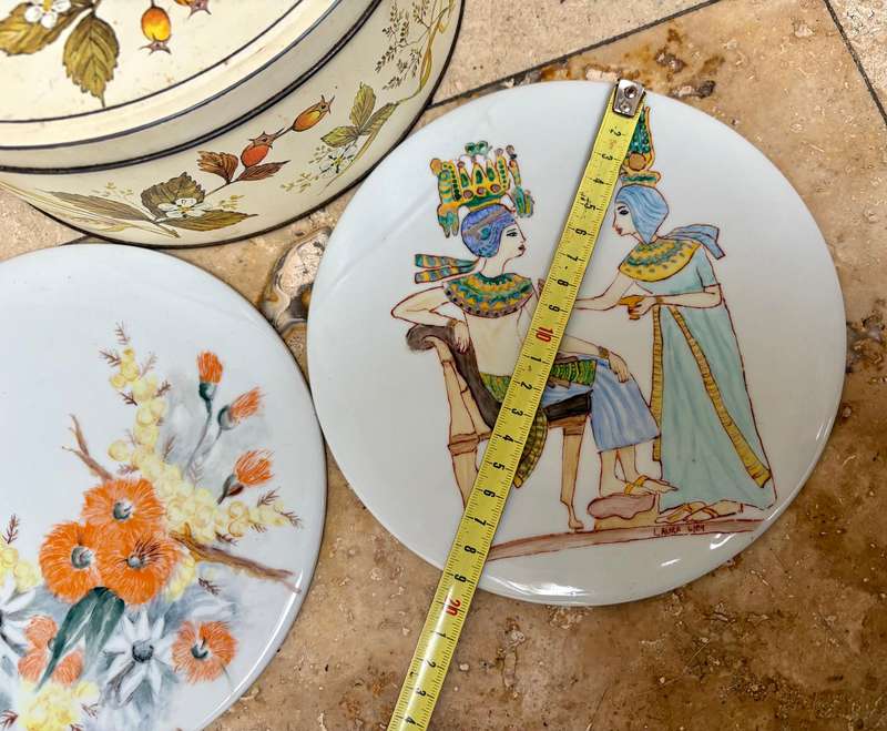 Vintage flat ceramic cake plate pair Egypt and floral in cake tin