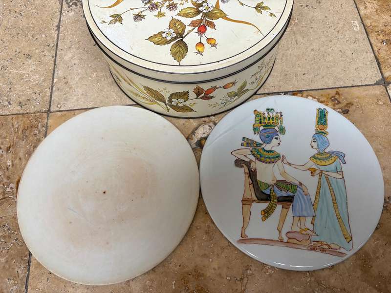 Vintage flat ceramic cake plate pair Egypt and floral in cake tin