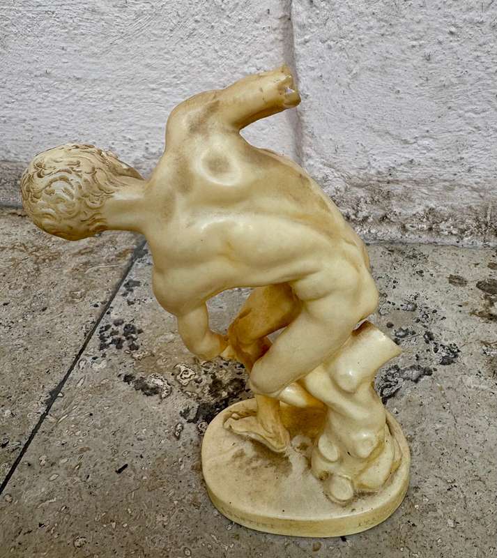 Vintage classic Santini discus thrower discopulis Italy figure