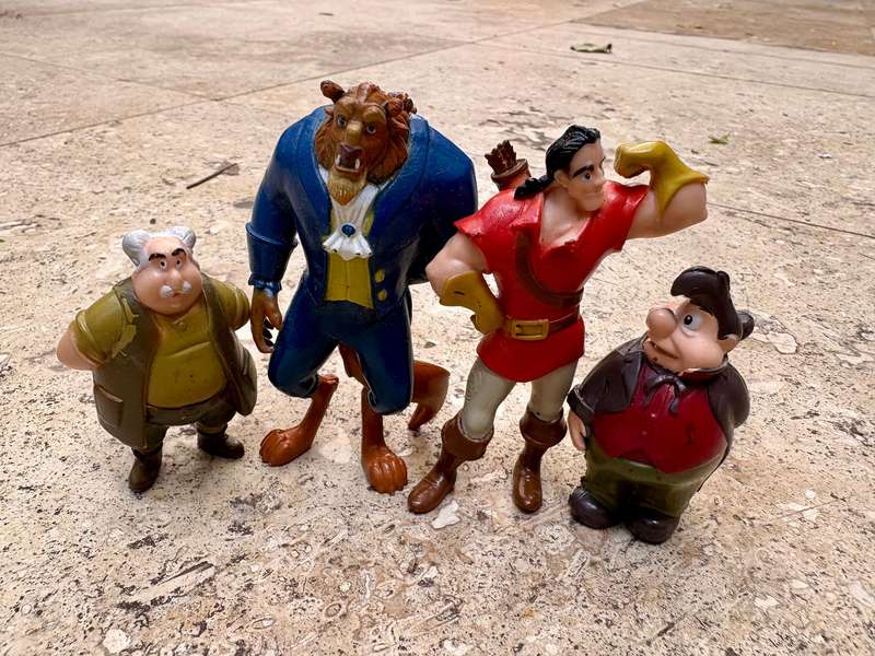 Vintage beauty and the beast figure lot of 4