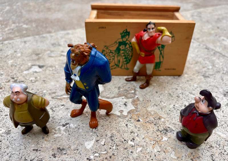 Vintage beauty and the beast figure lot of 4