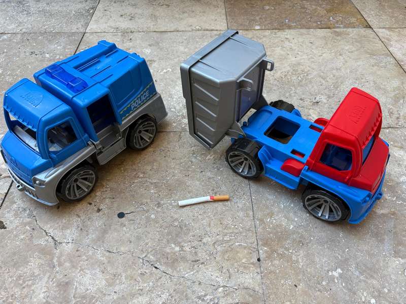 Lena dump truck Lena Police car Pair hard plastic toys Germany