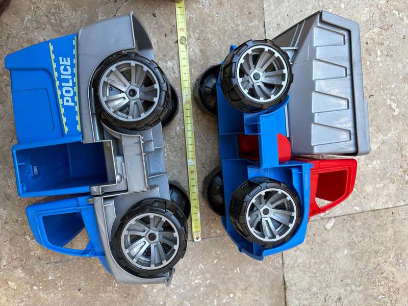 Lena dump truck Lena Police car Pair hard plastic toys Germany