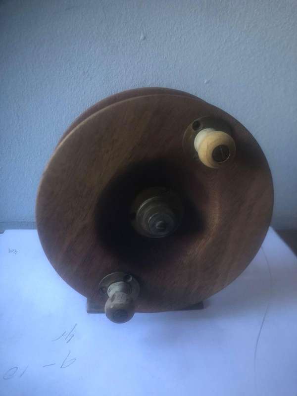 Fishing reel - Wooden with brass frame