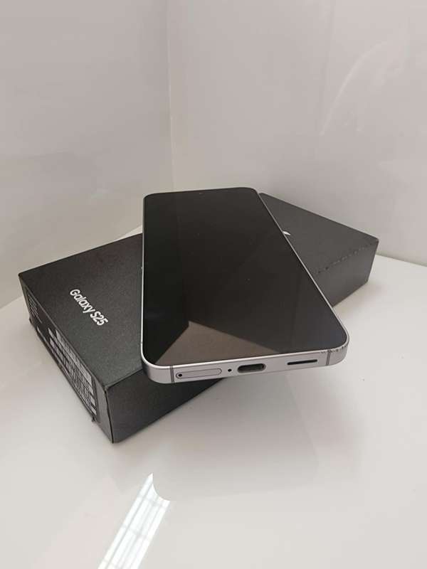 Samsung S25 256GB preowned