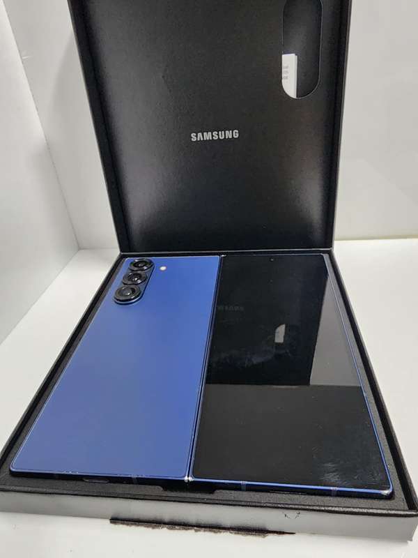 Samsung Z Fold 6 256GB preowned