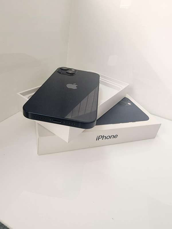iPhone 13 128GB preowned