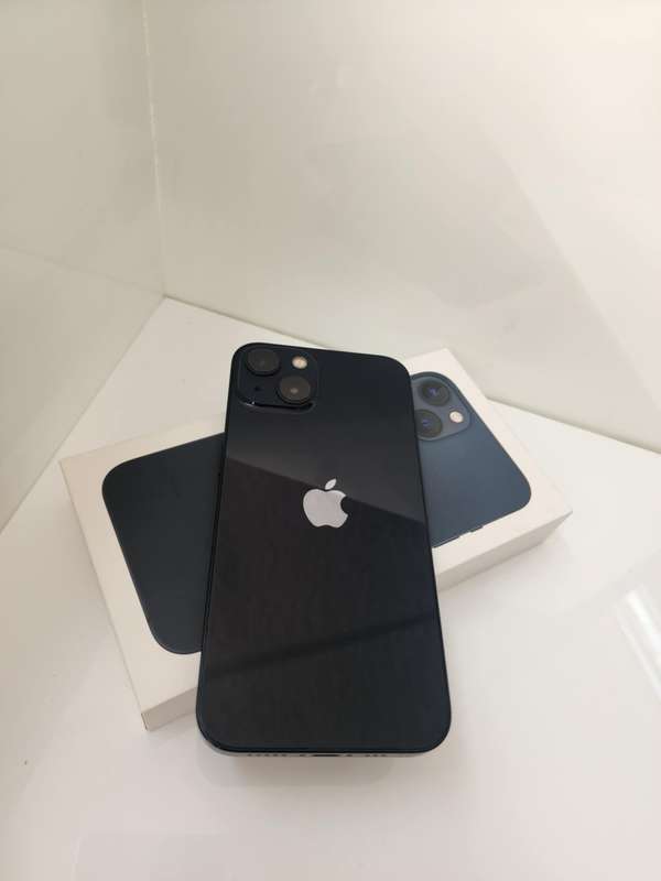 iPhone 13 128GB preowned