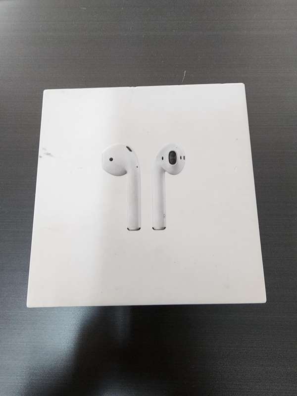 Apple Airpods One preowned