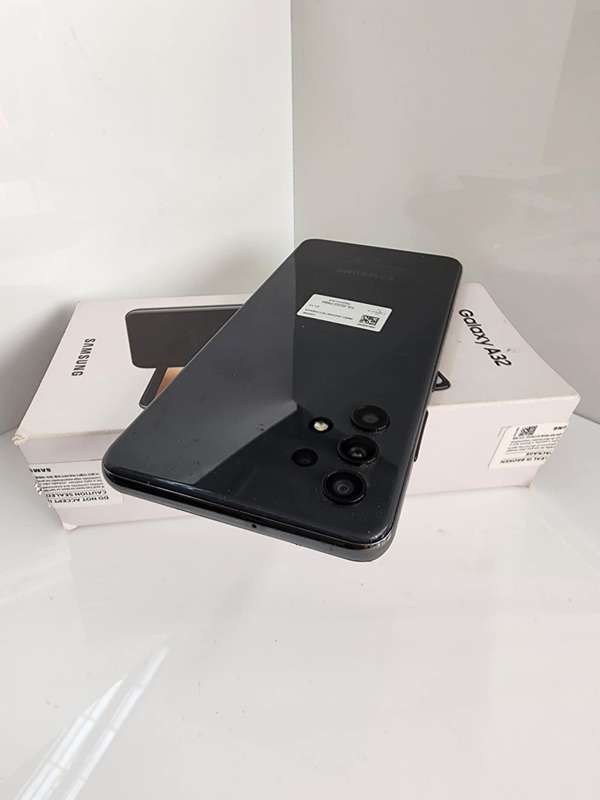 Samsung A32 128GB preowned