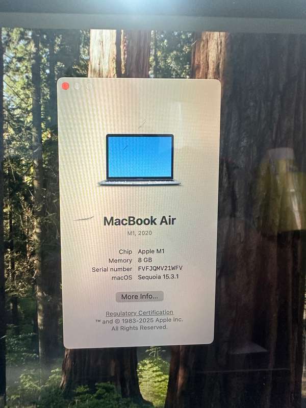 Warehouse Clearance : Apple Macbook Air - M1 - 8GB - 256gb