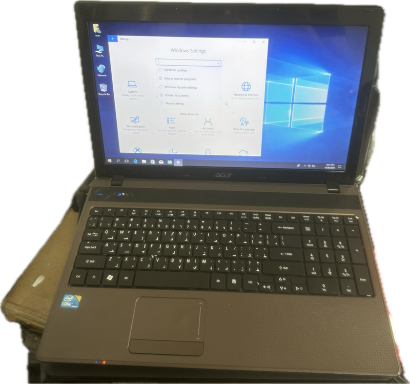 ACER -  Core i3 - 4 GB RAM - WINDOWS 10 HOME