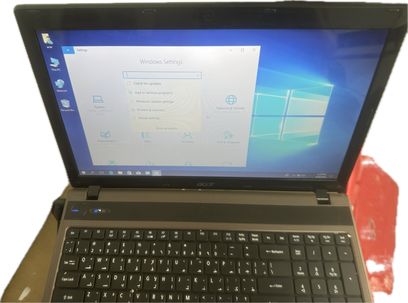 ACER -  Core i3 - 4 GB RAM - WINDOWS 10 HOME
