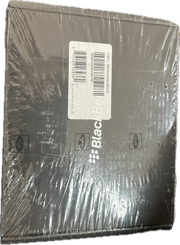 COLLECTORS !!! - BRAND NEW SEALED - BLACKBERRY BOLD 9000 RETRO PHONE