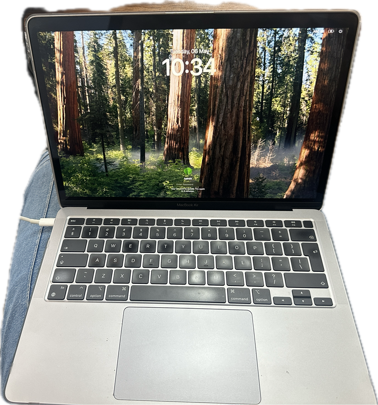 Warehouse Clearance : Apple Macbook Air - M1 - 8GB - 256gb