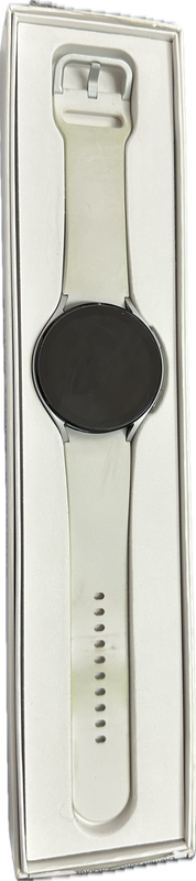 TRADE IN CLEARANCE  : Samsung Watch 5 - 44MM - R910