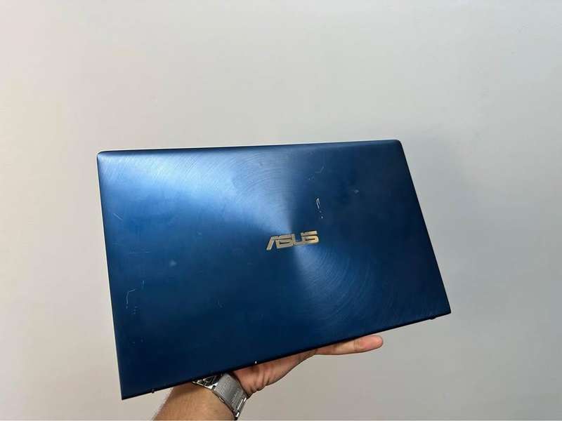 Asus zenbook 14 i7 - 8th gen preowned