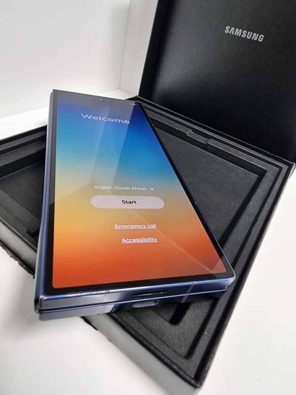 Samsung Z Fold 6 256GB preowned