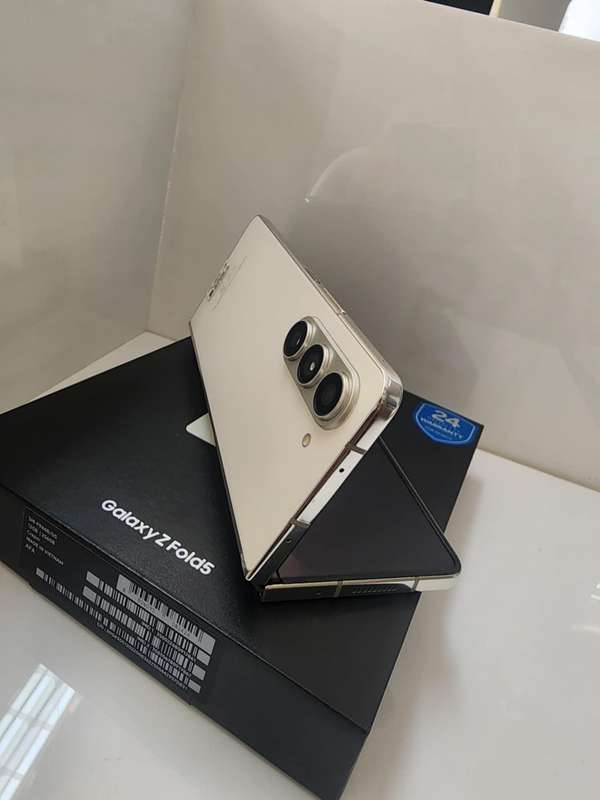 Samsung Z Fold 5 256GB preowned