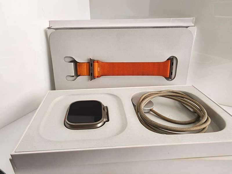 Apple watch ultra 48mm - Orange Alpine loop preowned